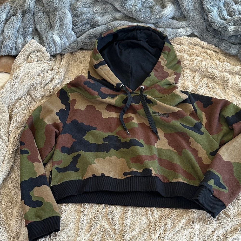 Moschino Camouflage Cropped Hooded Sweatshirt